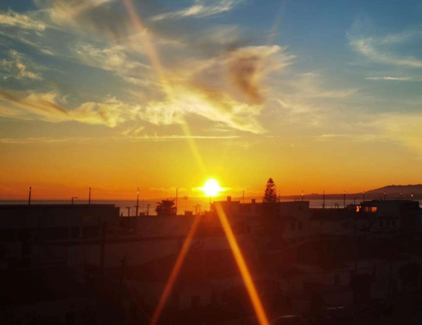 Sea View & Sundown, 150M From The Beach And Surf Spots Costa de Caparica Zewnętrze zdjęcie
